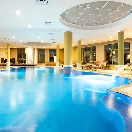 Hotel Romance Splendid And