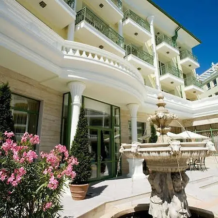 Hotel Romance Splendid And