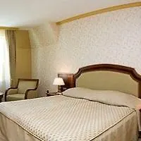 Romance Splendid And Hotel 4*